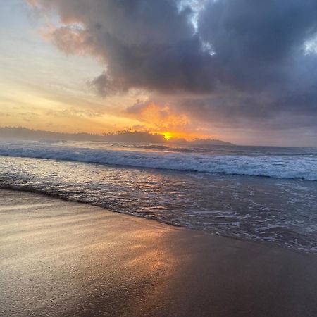 Talalla Bay Beach Luaran gambar